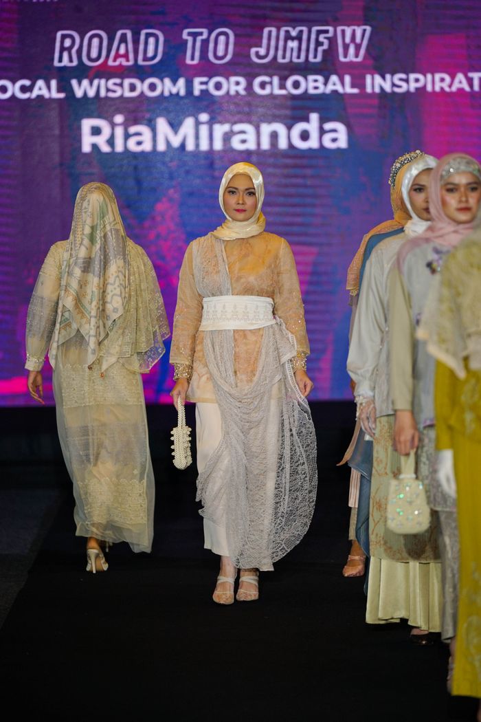 Road To JMFW 2023 8 Brand Fashion Muslim Lokal Ini Pamerkan Koleksi