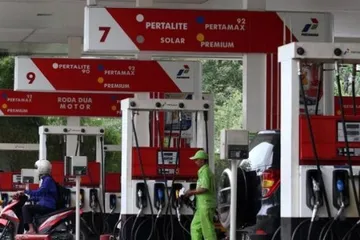 Harga BBM naik.