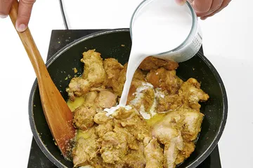 Masak Santan dan Opor Ayam