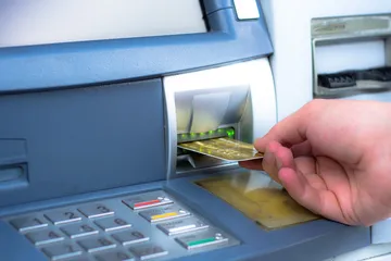 Masih Pakai Kartu ATM Lama? Yuk, Segera Ganti Sebelum Diblokir Bank