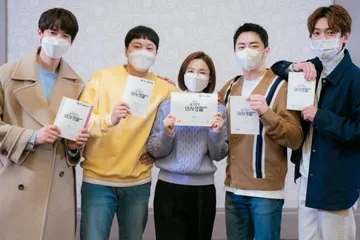 Pemain Hospital Playlist 2