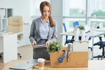 Illustrasi Karyawan Resign