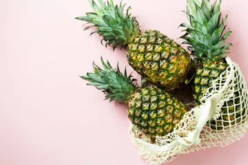 Buah nanas.