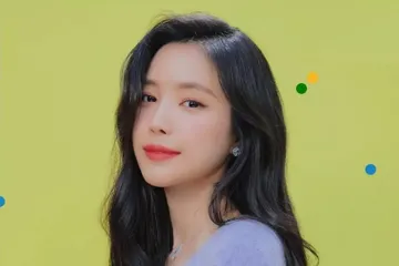 Son Naeun Apink 