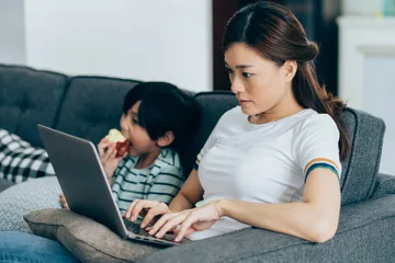 Kegiatan ibu rumah tangga untuk dapatkan passive income.
