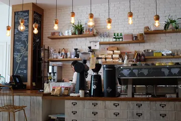 Usaha coffee shop 