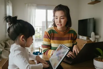 Kesalahan pola asuh yang bisa menimbulkan luka inner child.