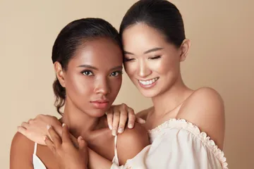 Tren skinimalism sedang meningkat di antara beauty enthusiast yang mengedepankan perawatan kecantikan dan riasan yang minimal.