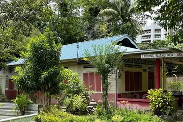 Kampung Lorong Buangkok, satu-satunya desa yang tersisa di Singapura. 