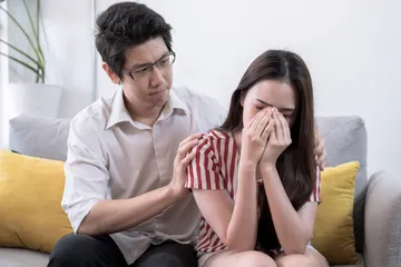 Tanda ketidakdewasaan emosional dalam hubungan.