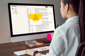 Ilustrasi jenis-jenis data pribadi yang tercantum dalam UU Perlindungan Data Pribadi