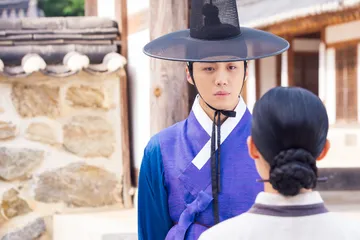 Kim Seon Ho dapat dukungan dari warganet pasca laporan Dispatch rilis