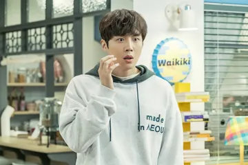 Kim Seon Ho puncaki voting Asia Artist Award 2021