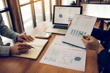 Ilustrasi cara memilih investasi untuk milenial