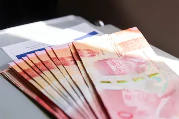 Cara memanfaatkan THR Lebaran 2024 secara tepat sesuai kondisi keuangan.