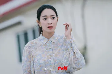 Karakter perempuan di drama Korea Hometown Cha Cha Cha yang inspiratif