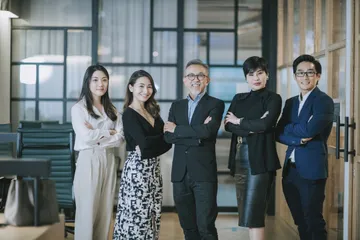 Cara memanfaatkan politik kantor secara positif.