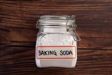 Manfaat menambahkan baking soda saat mencuci pakaian
