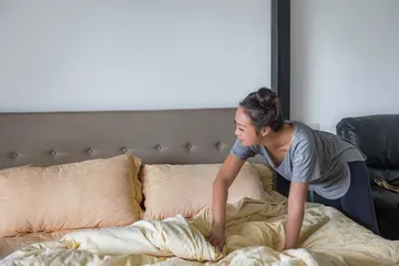 Benda yang sering terlewatkan saat membersihkan kamar tidur
