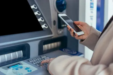 Cara mencegah skimming ATM.