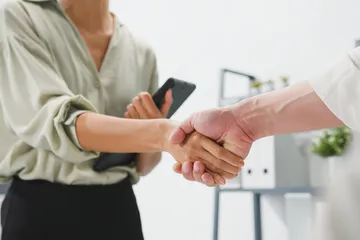 Jenis pertanyaan yang bisa ditanyakan setelah wawancara kerja.