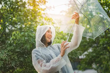 tips liburan di musim hujan