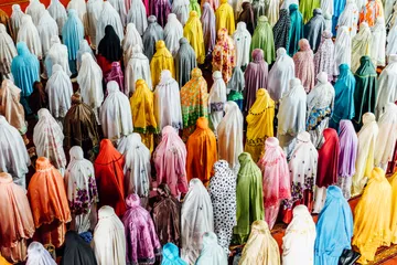 solat berjamaah saat Ramadan diperbolehkan.