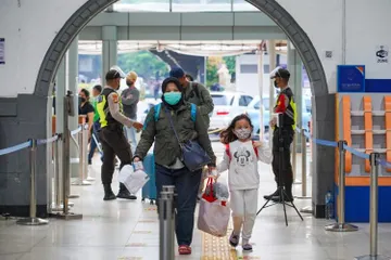 Aturan perjalanan terbaru, wajib tes antigen dan/atau PCR untuk pelaku perjalanan yang baru vaksin dua dosis.