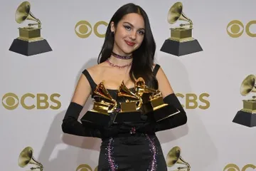 Olivia Rodrigo menang 3 piala di Grammy Awards 2022.
