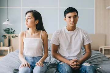 ilustrasi istri merasa suami tidak romantis