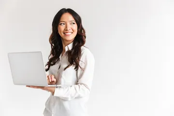 Syarat lowongan kerja Tanihub sebagai Principal Data Analyst.