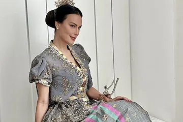 BERITA TERPOPULER FASHION & BEAUTY: Sophia Latjuba Pakai Baju Bodo ...