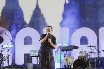 Tulus duduki peringkat pertama Spotify Wrapped Indonesia 2022