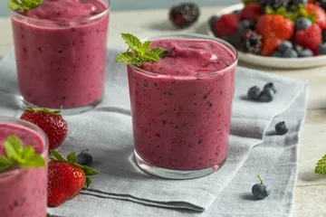 Rekomendasi camilan manis yang sehat untuk rayakan Hari Valentine 14 Februari mendatang, salah satunya smoothies protein