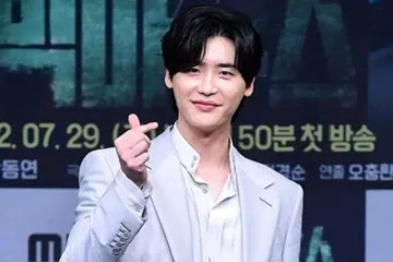 5 fakta menarik Lee Jong Suk yang ulang tahun hari ini