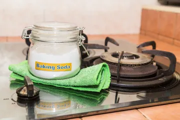 Benda yang tidak bisa dibersihkan dengan baking soda.