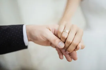Unsur penting dalam hubungan suami istri.