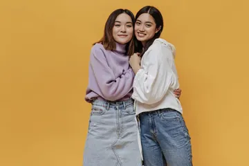 Cara mendukung sahabat pasca putus cinta.