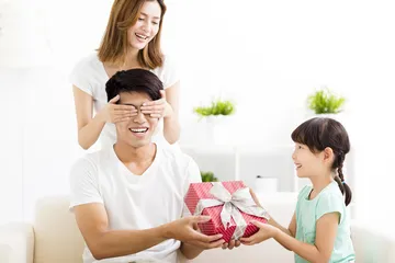Rekomendasi hadiah untuk ayah. 