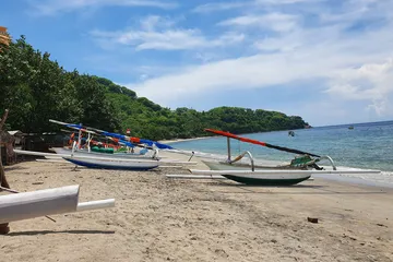 Hidden gem Pantai Senggigi di Lombok
