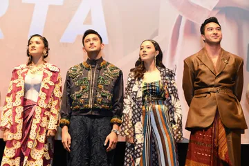 Nama pemeran utama film Hati Suhita beserta pemeran pendukungnya.