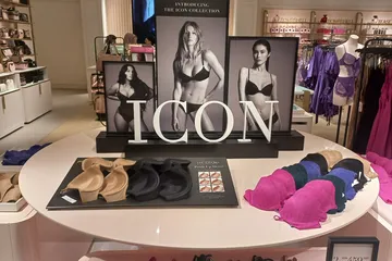 Koleksi Victoria's Secret The Icon.