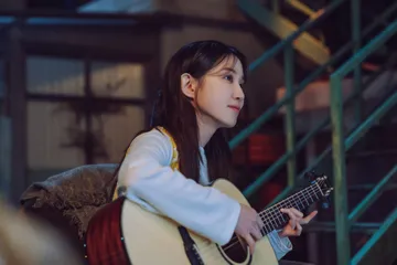 Sinopsis series Castaway Diva, Park Eun Bin jadi perempuan terdampar 15 tahun yang  ingin wujudkan mimpi jadi penyanyi sukses.