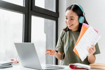 Kenali level skill bahasa Inggris A1-C2 yang muncul di syarat lowongan kerja.