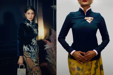 Gaya artis memakai kebaya janggan.