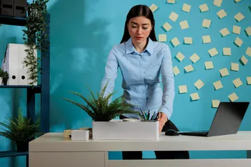 Tak hanya bagi karyawan, layoff ternyata juga berdampak pada perusahaan. Seperti apa dan bagaimana cara mengatasinya?