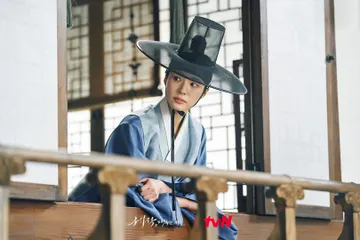 Fakta sinopsis drakor Captivating The King yang dibintangi Shin Se Kyung.