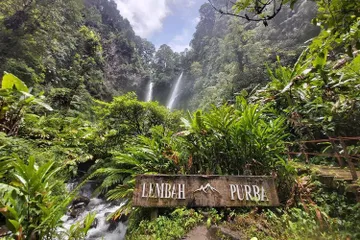 Tips berkunjung ke Curuh Kembar Lembah Purba di Situ Gunung Sukabumi.