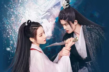 Sinopsis Series The Blue Whisper yang mengangkat cerita tentang kisah cinta perempuan berwujud manusia dengan duyung jantan.