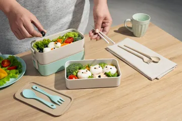Ilustrasi rekomendasi rantang susun di Lazada sebagai wadah bekal makanan saat mudik Lebaran 2024